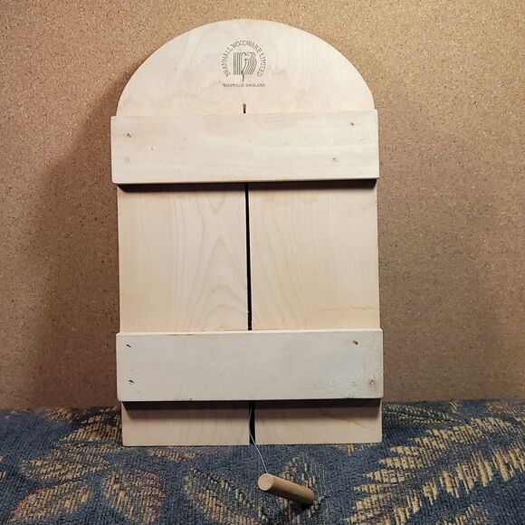 Bramhall Woodware Limited Cheese Board w/ Stainless Steel Cutting Wire - Picture 3 of 4